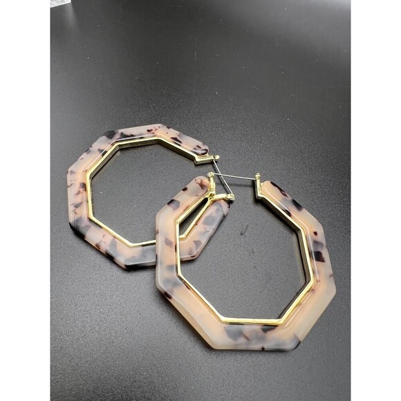 Tortiose Geometric Earrings - Picture 1 of 5